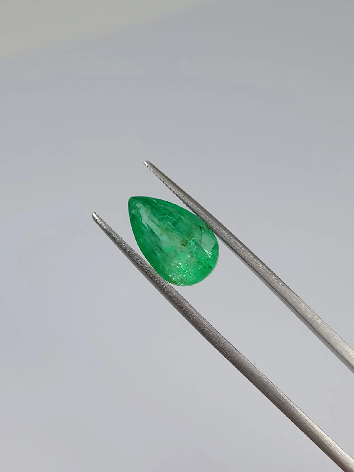 5.35ct Emerald Pear Cut loose Gemstone from Panjshir Afghanistan — view 4